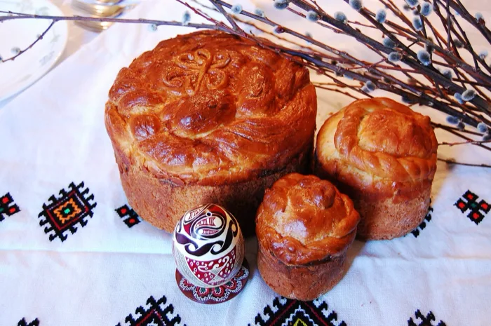 Paska Bread