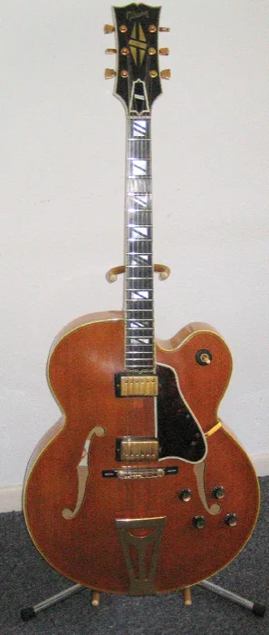 Guitarra Archtop