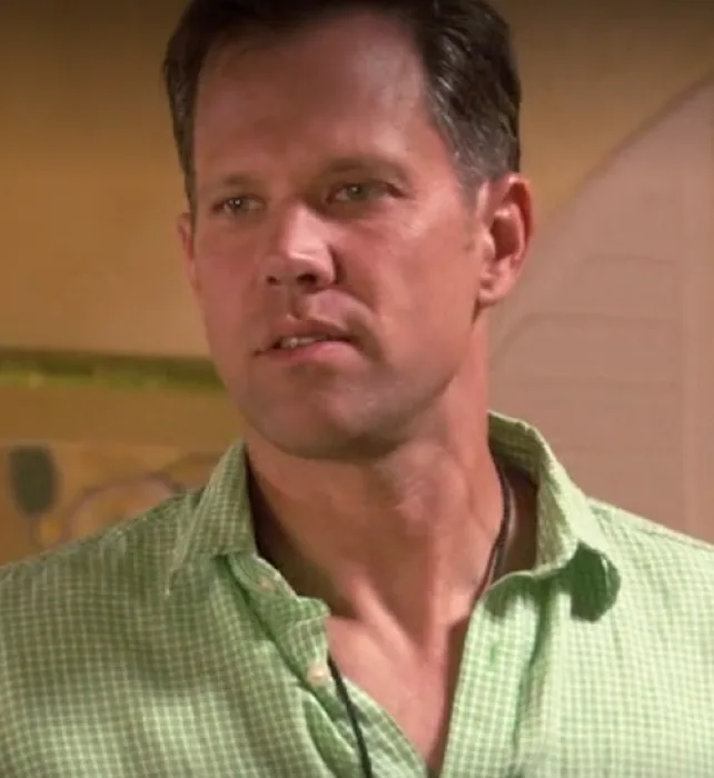 Elliot Larson