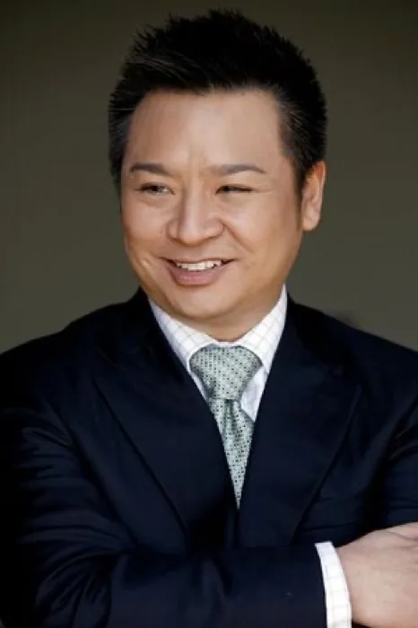Lloyd Lee