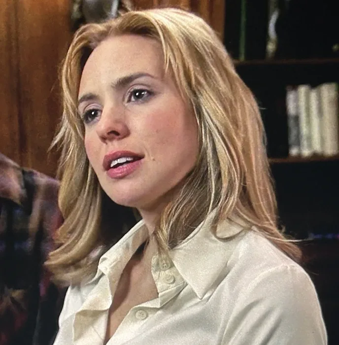 Nicole Wallace