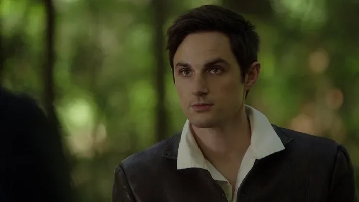 Henry Mills