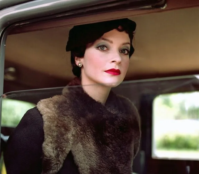 Elsa Greer