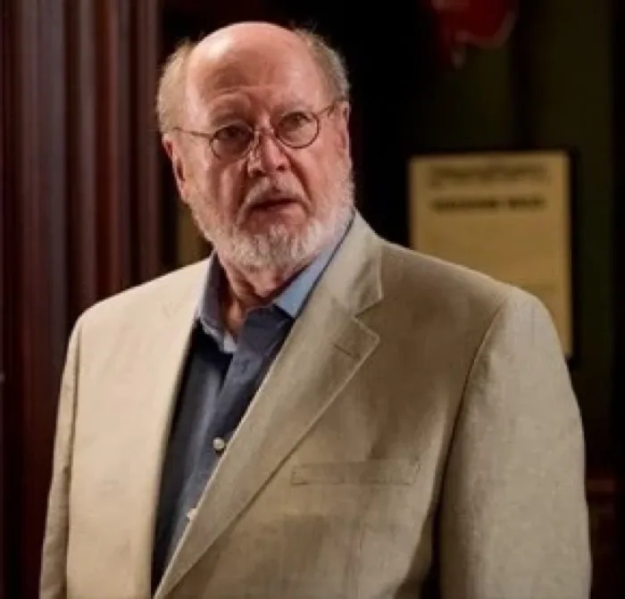 Dr Arthur Isles