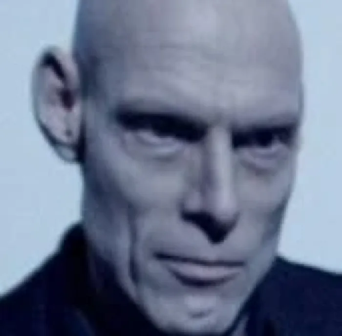 Oscar Dzundza